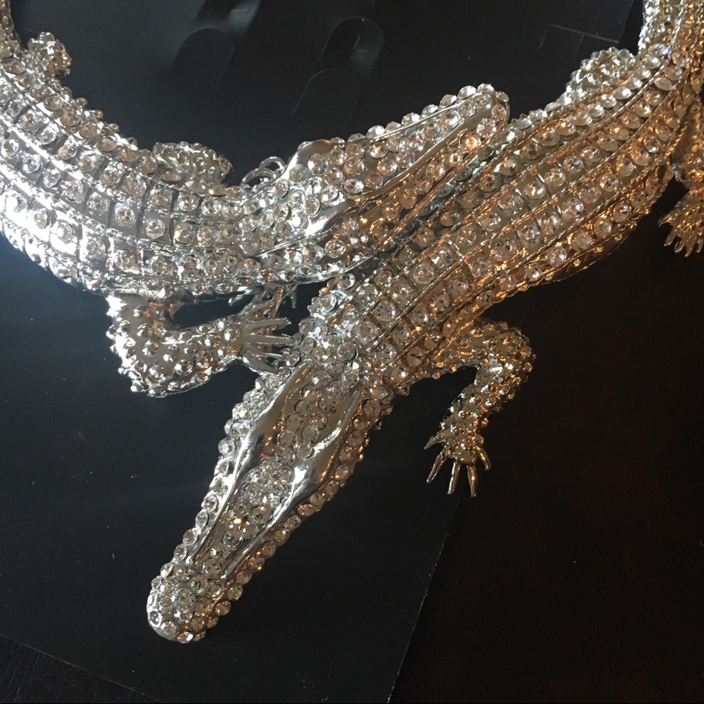 Only 1 left! Crocodile Alligator Statement Necklace 5 ⭐️ rated! - Picture 6 of 7